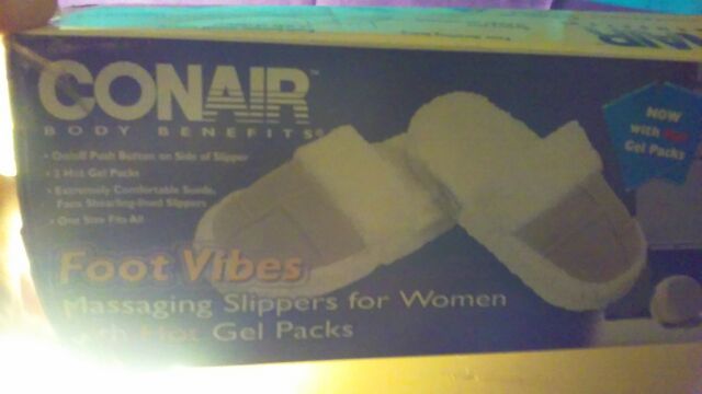 Conair foot vibes massaging slippers
