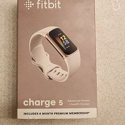 Fitbit Charge 5 Activity Tracker Soft Gold with Lunar White Band