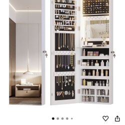 Wall Mount Jewelry Case 