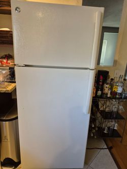 Refrigerator for Parts