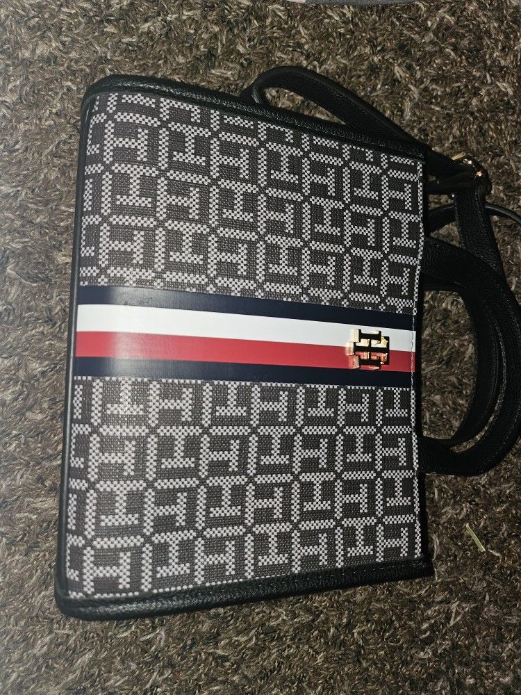 Tommy Hilfiger Bag