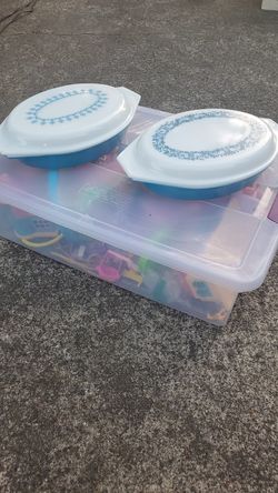 Vintage blue Pryex dishes with divider