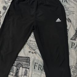Adidas Men’s Jogger Size M