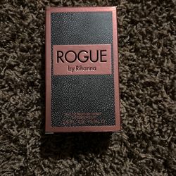 Rogue by Rihanna Perfume Spray 