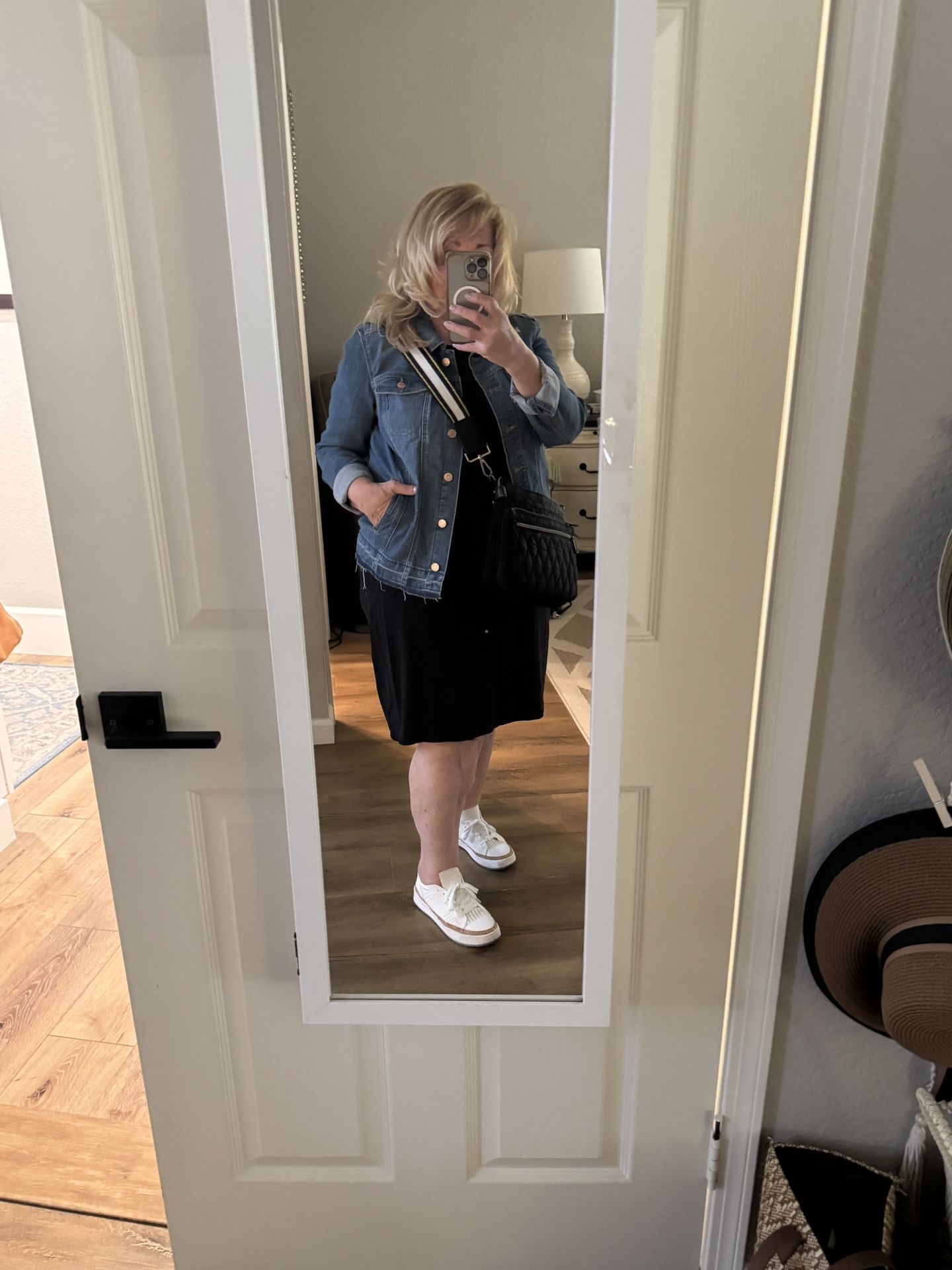 Old Navy Black T-Shirt, Dress Size Xl