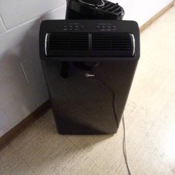 JUST LIKE IT'S BRAND NEW!!MADEA COOLING AIR CONDITIONER 