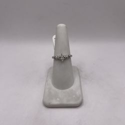 18kt Gold Diamond Engagement Style Ring 