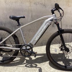 VELOWAVE GHOST 500W ALL TERRAIN FAT TIRE ELECTRIC BIKE Barley Used, Like New 