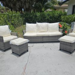 New And Assembled 5 Piece Patio Set