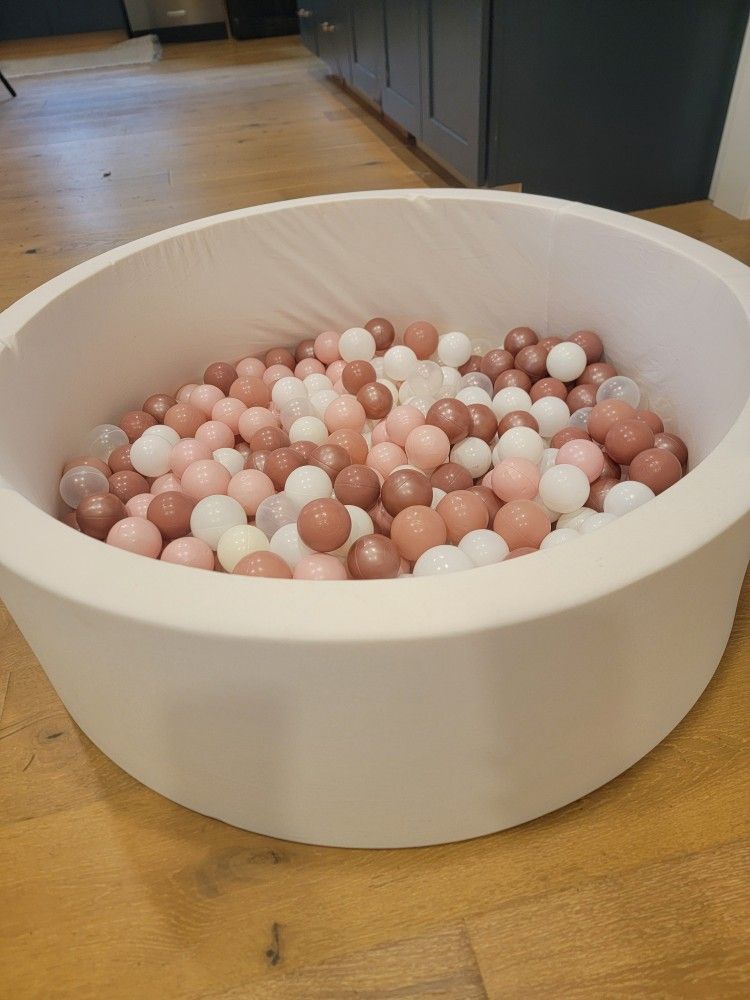 Ball Pit 