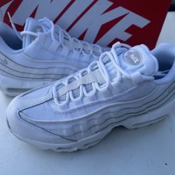 Nike Air Max 95 , Men’s Size # 8 , $100 Firm 