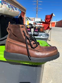 Frye Montana mod toe boots size 9