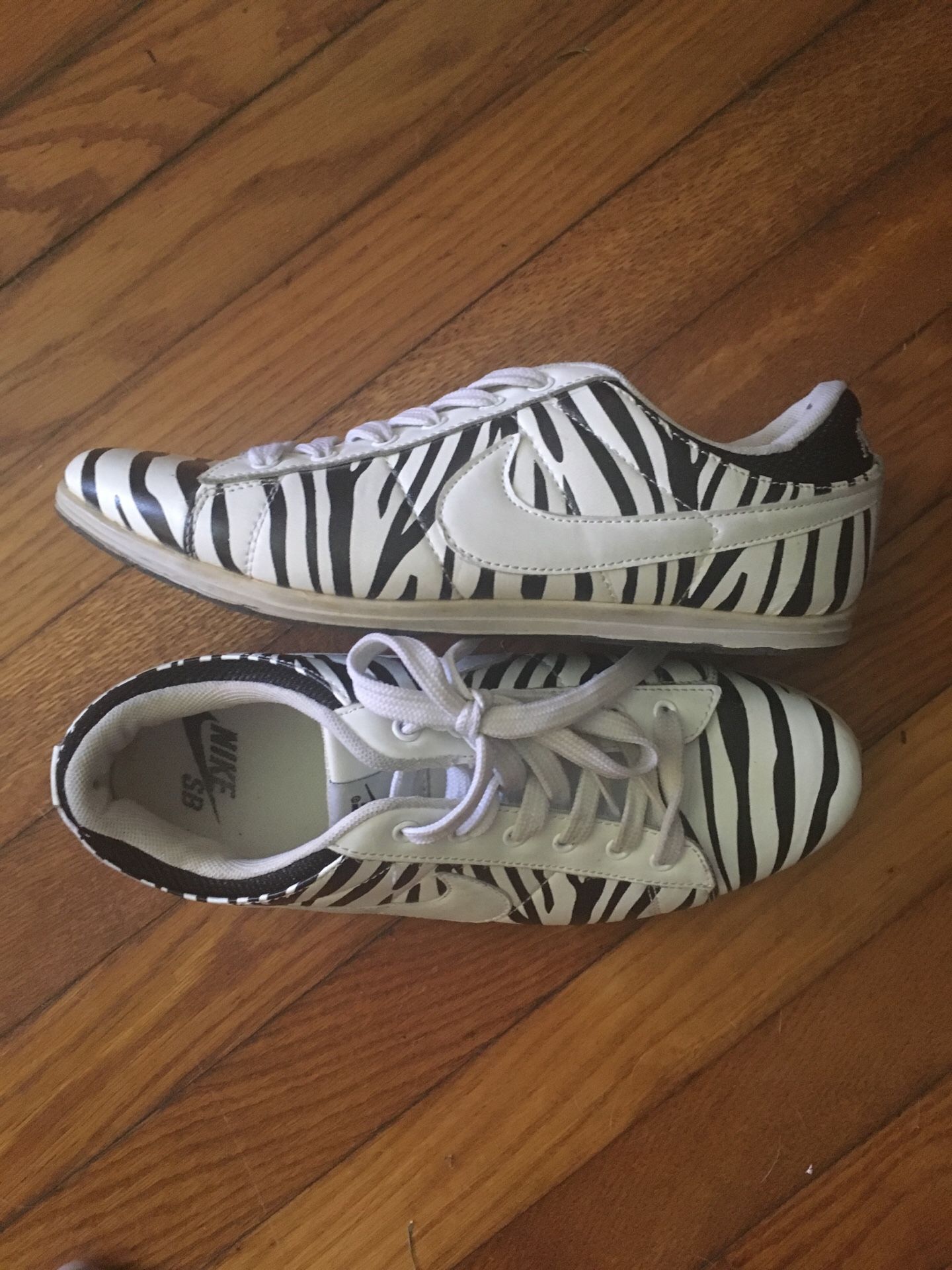 Rare Nike animal print sneaker