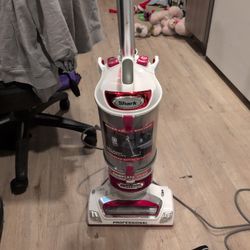 Shark rotator professional lift away