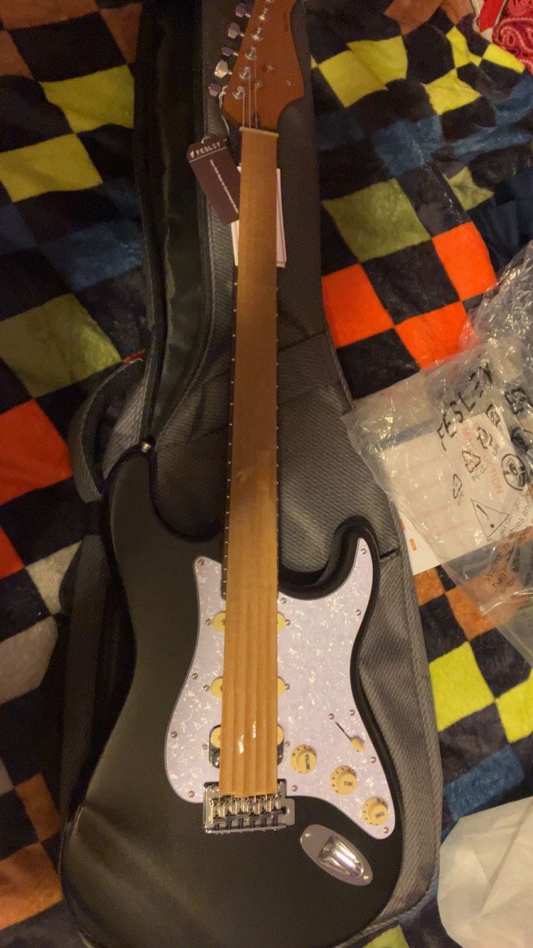 Fesley Ghost Series FST1000 Electric Guitar