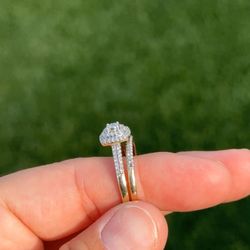 Engagement/Wedding With Diamonds Ring 2 Piece