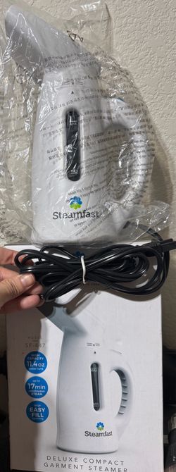 Steamfast SF-447 Compact Garment Steamer