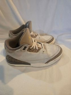 Air Jordan 3 Retro Nike size 3Y briwn/beige