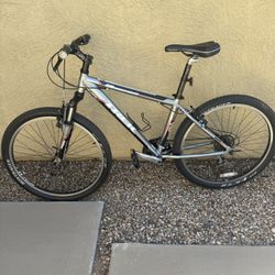 TREK Mountain Bike