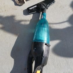 Makita 18 V Cordless Vacuum 