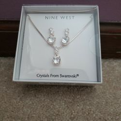 Nine West Swarovski Crystal Earring set