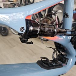 Specialized Stumpjumper Expert Carbin Fiber 27.5 Mint Condition. 