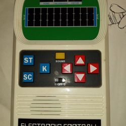 Vintage 70s  Retro Mattel Handheld Electronic Football Game  W Sounds And Lights