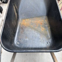 True Temper Wheel Barrow