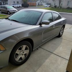 2011 Dodge Charger $2,500