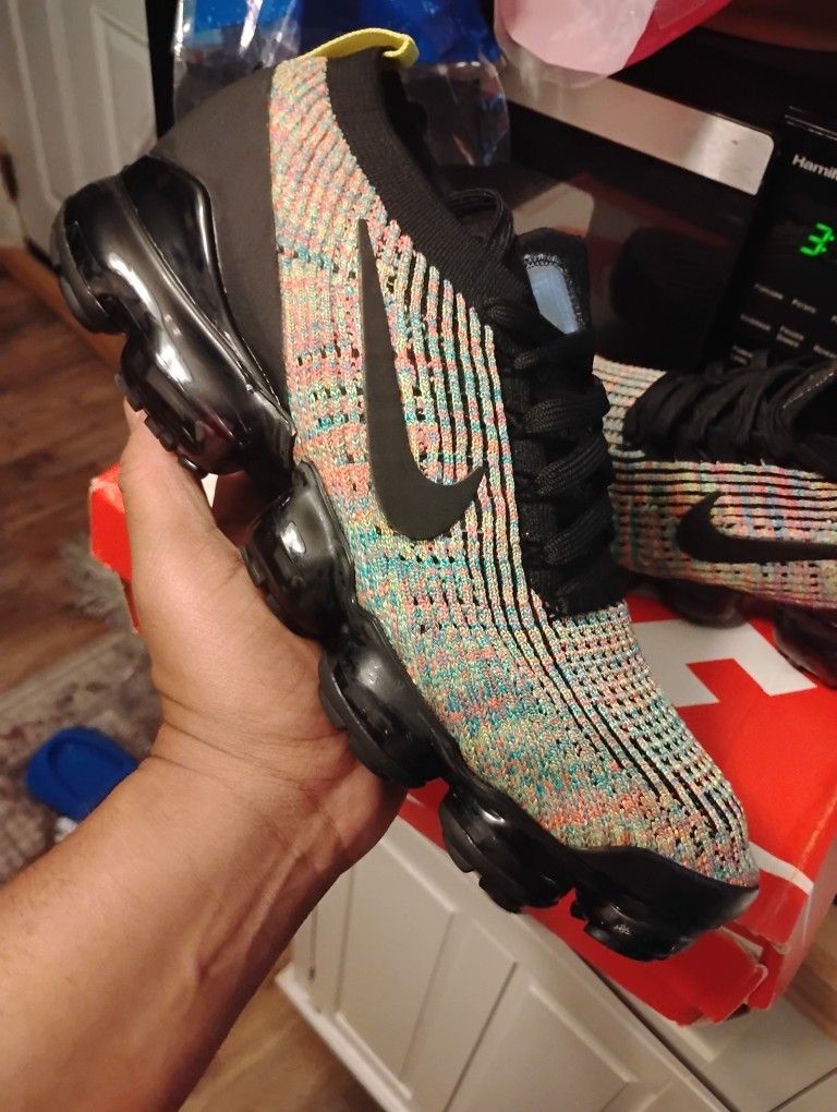 VAPORMAX SIZE 9.5