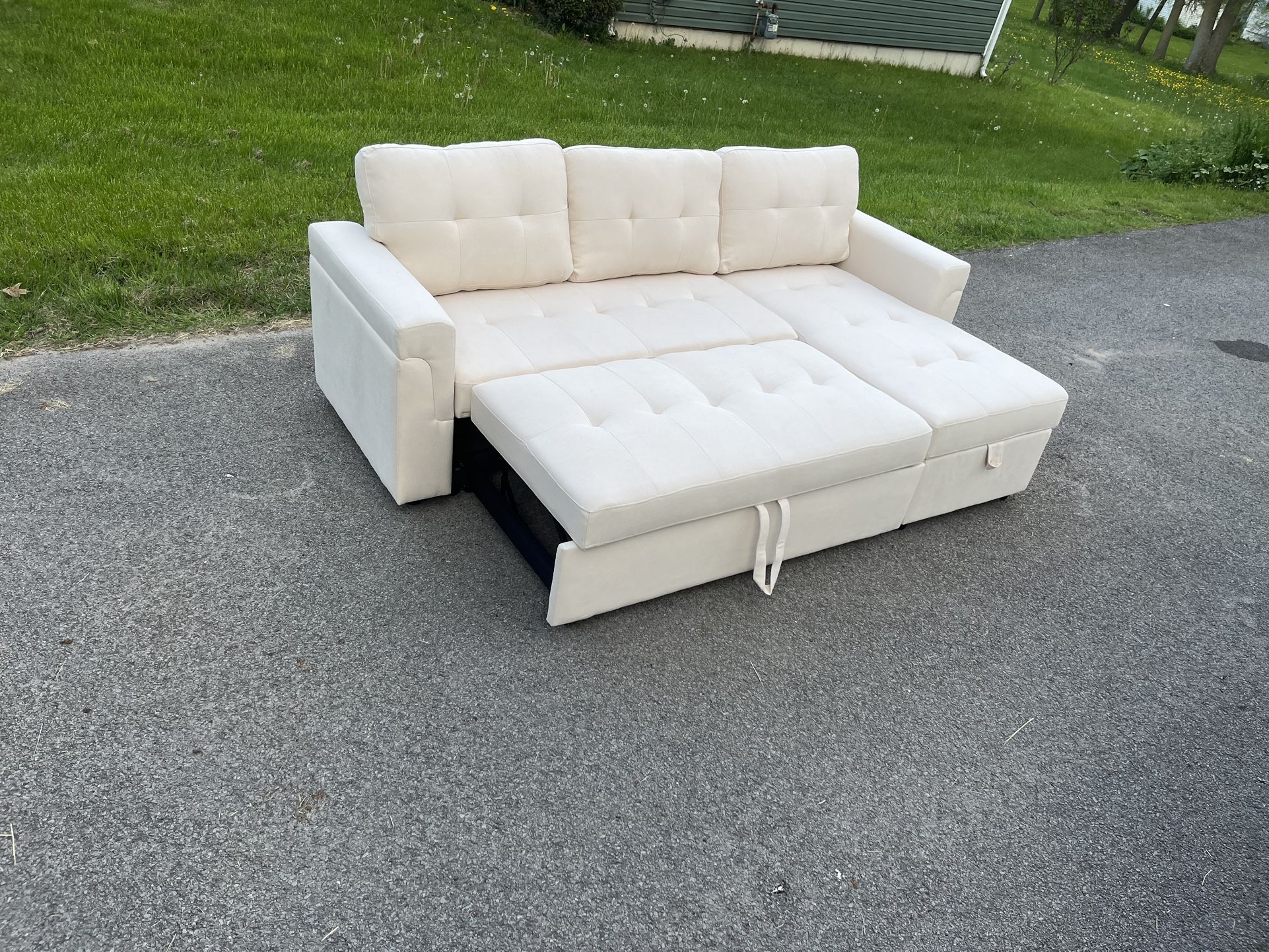 Beige Couch With Chaise