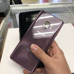 Samsung galaxy s9 unlocked , sold with store warranty 