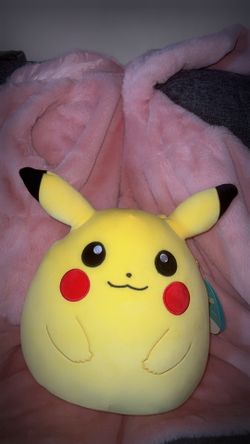 Squish Mellow Pikachu