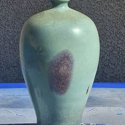 Rare  Chinese vase song type jun ware.