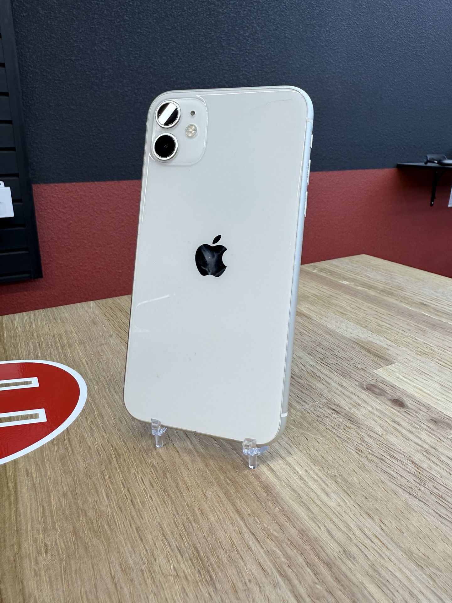 iPhone 11 (Unlocked)