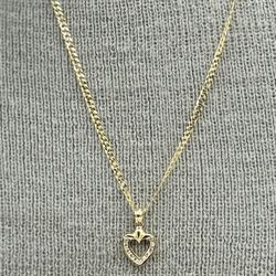 14K Gold Curb Link Chain with Heart Pendant – A Perfect Gift of Love