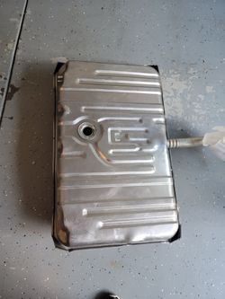 Gas tank NEW