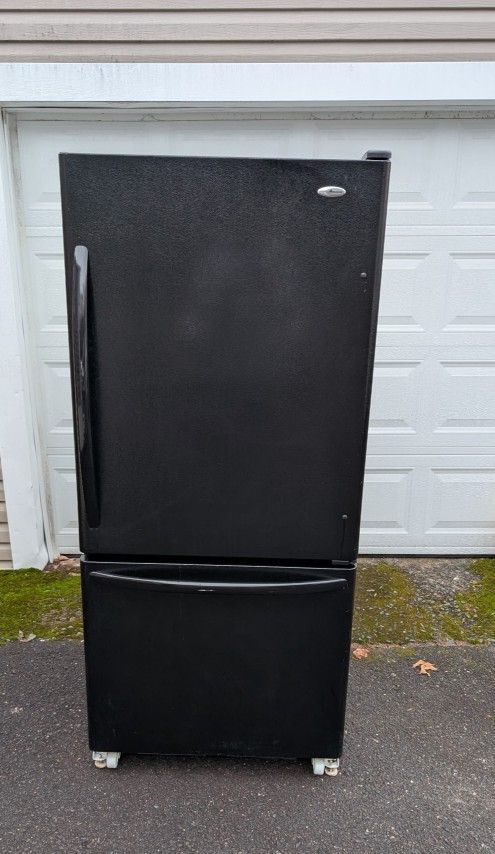 Amana Refrigerator