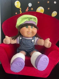 CABBAGE PATCH DOLL - 2011 BRUNETTE PLAYGROUND DOLL - 16 INCH