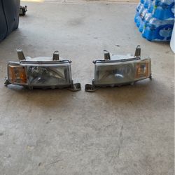 Scion Xb04-06 Headlight 