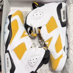 Air Jordan 6 Retro Ochres Size 8.5 Mens 