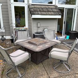 Patio Set  (table + chairs + cushions) - Free