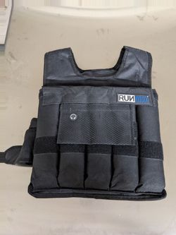 RunMax weight vest. Adjustable. 12-60 pounds.