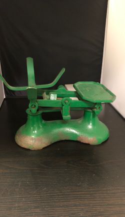 Vintage Decorative Scale