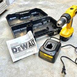 Dewalt DW995 Cordless Drill