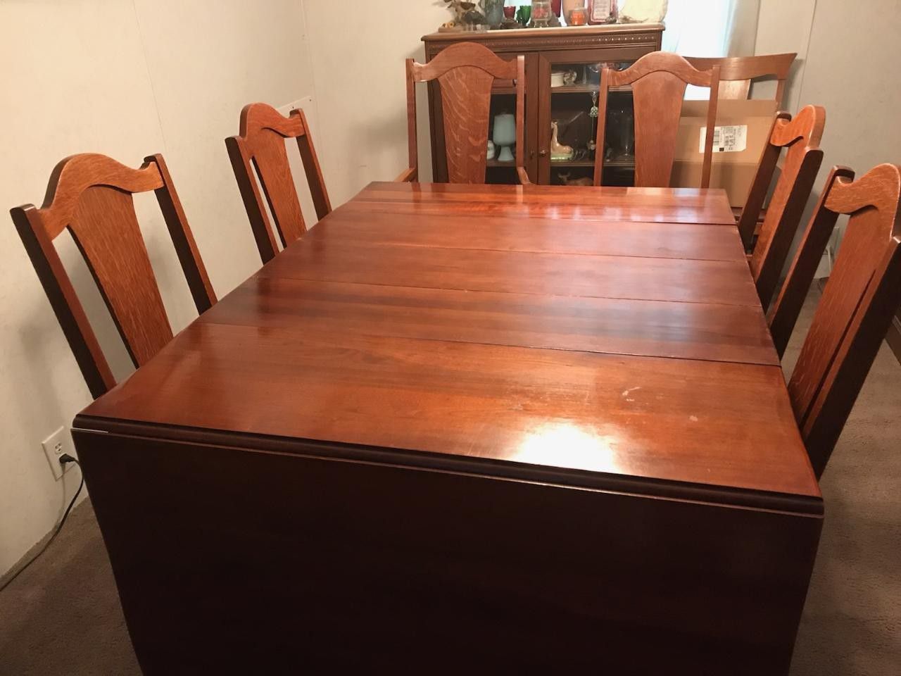 PRICE REDUCED!! Dining Room Table, 6 Chairs
