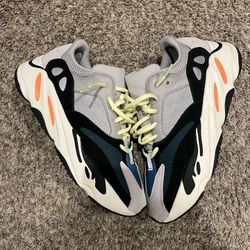 Yeezy 700 Wave Runner Sz 10.5 VNDS