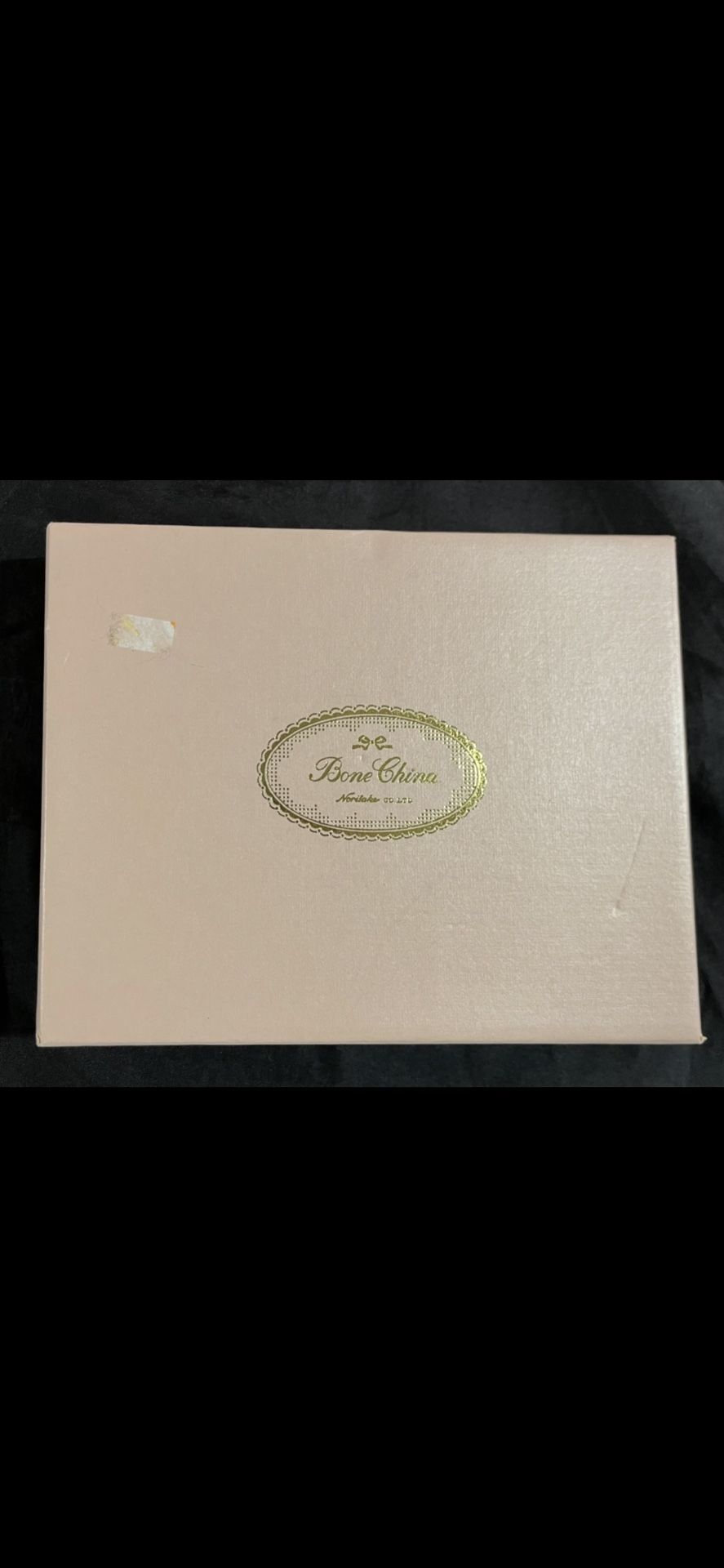 Noritake Fine Bone China Miniature Dish Plate Set