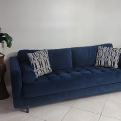 Sofa Blue Velvet Cascadia 