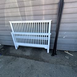 Bed Frames  Head Boards And Footboards (queen)